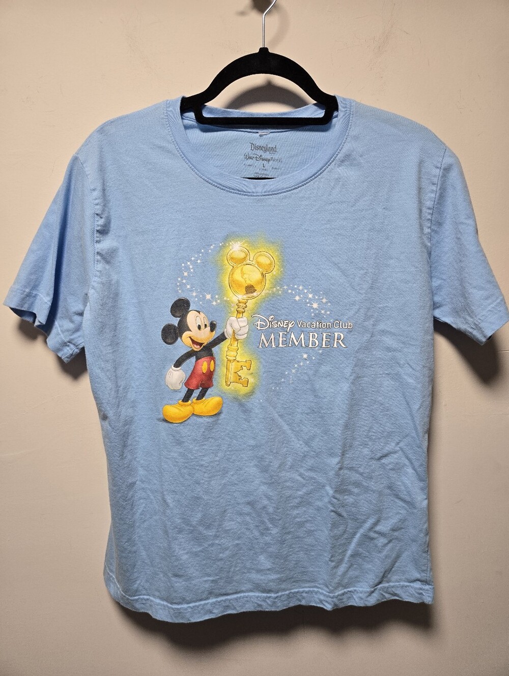 Disney Vacation Club Member T-Shirt Size Large Mickey Mouse Blue Cotton
